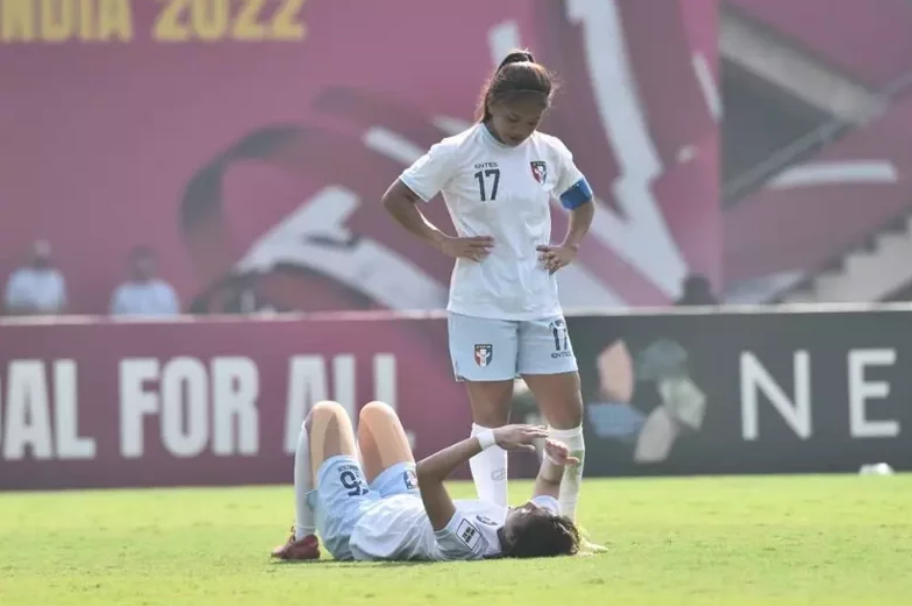 中華隊在女足亞洲盃附加賽最終戰不敵越南隊，球員難掩落寞。